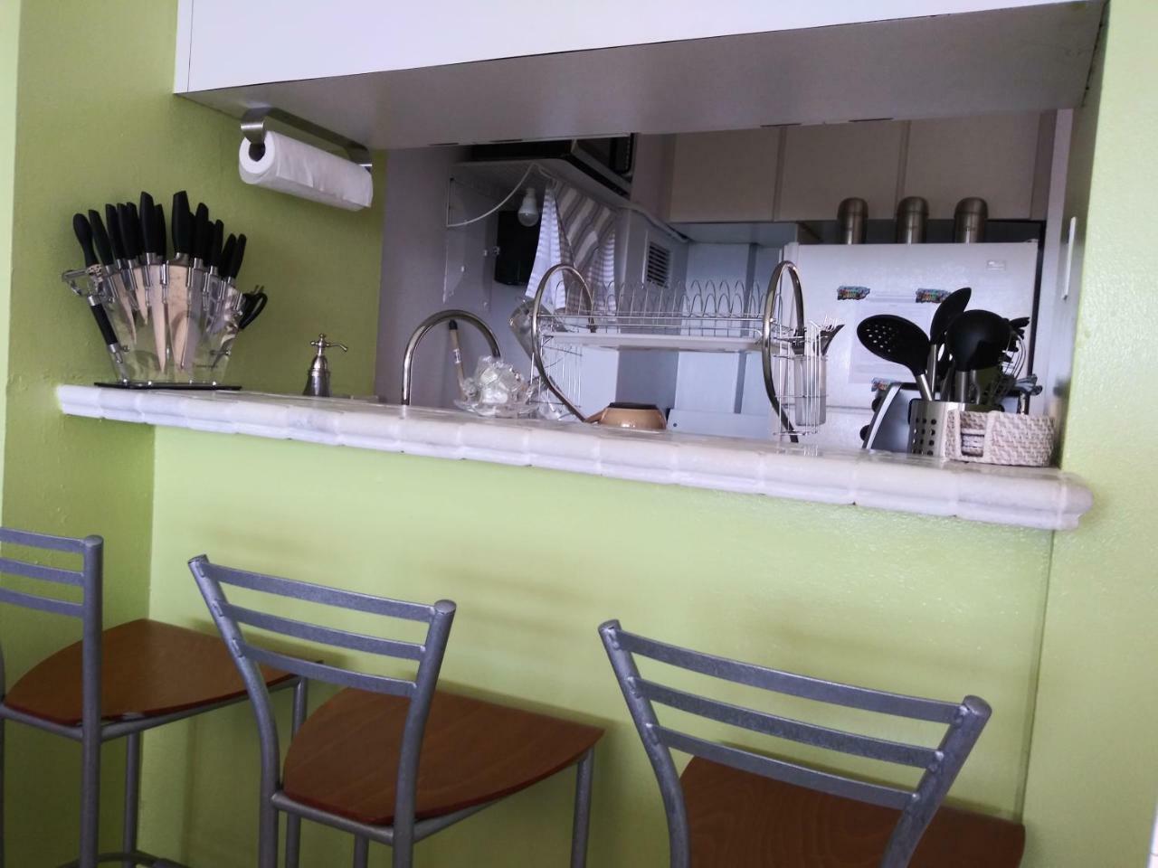 Breezy Beachfront Property With View Of Paradise Luquillo Eksteriør billede